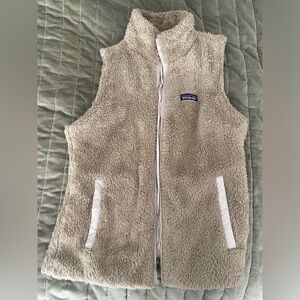 Furry Women’s Patagonia Vest - Tan